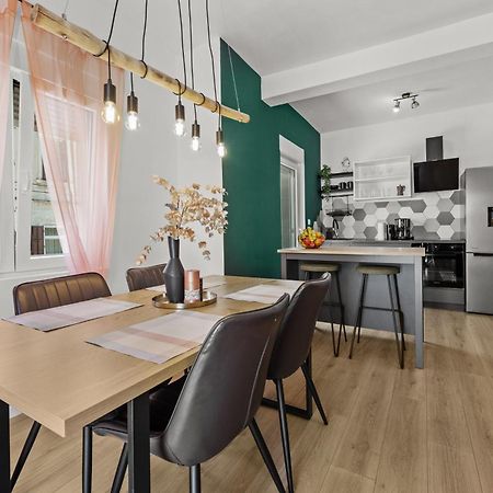 Green Oasis New Apartment Pula Exterior foto