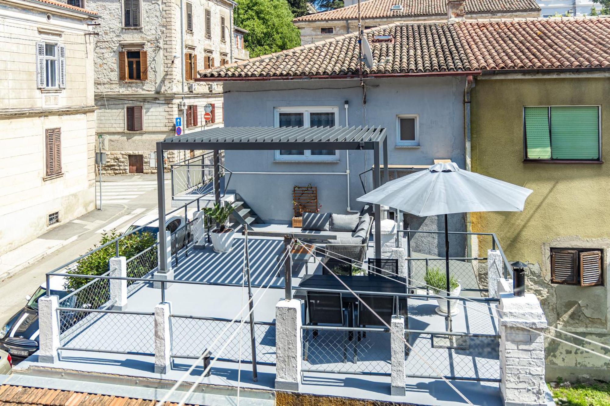 Green Oasis New Apartment Pula Exterior foto
