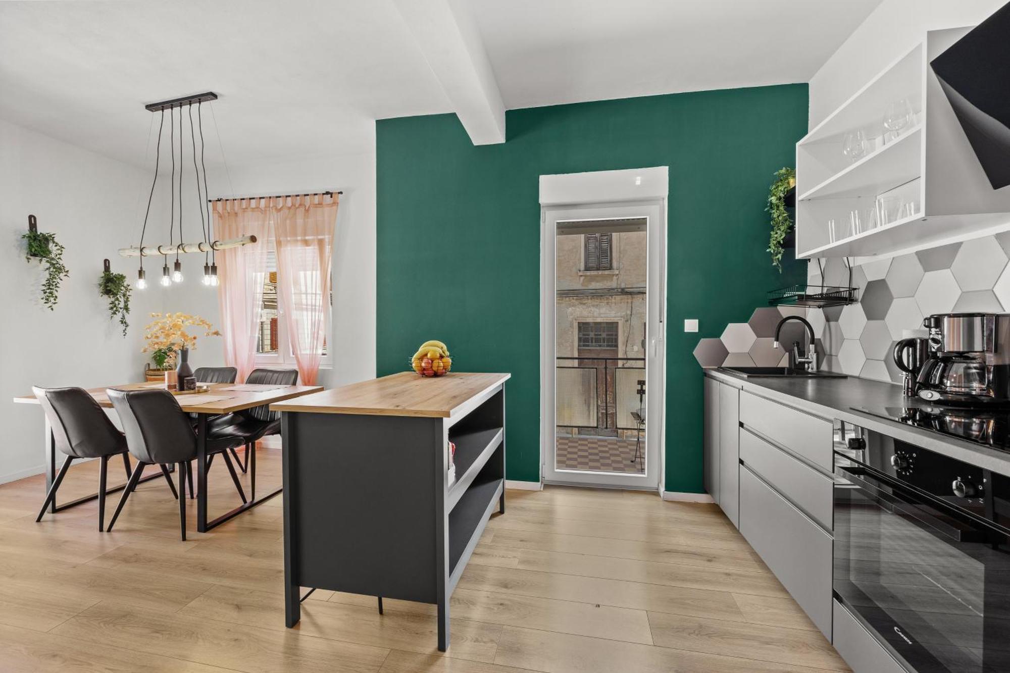 Green Oasis New Apartment Pula Exterior foto